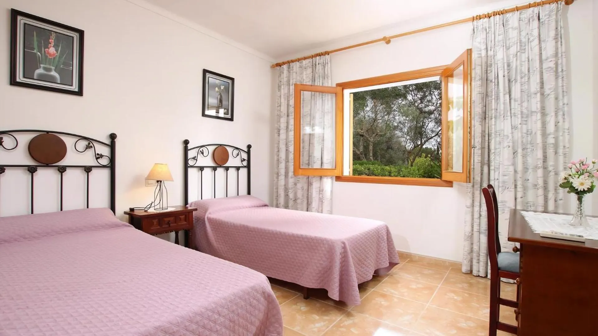Hébergement de vacances Schoene Villa Mit Beheiztem Pool Pollença